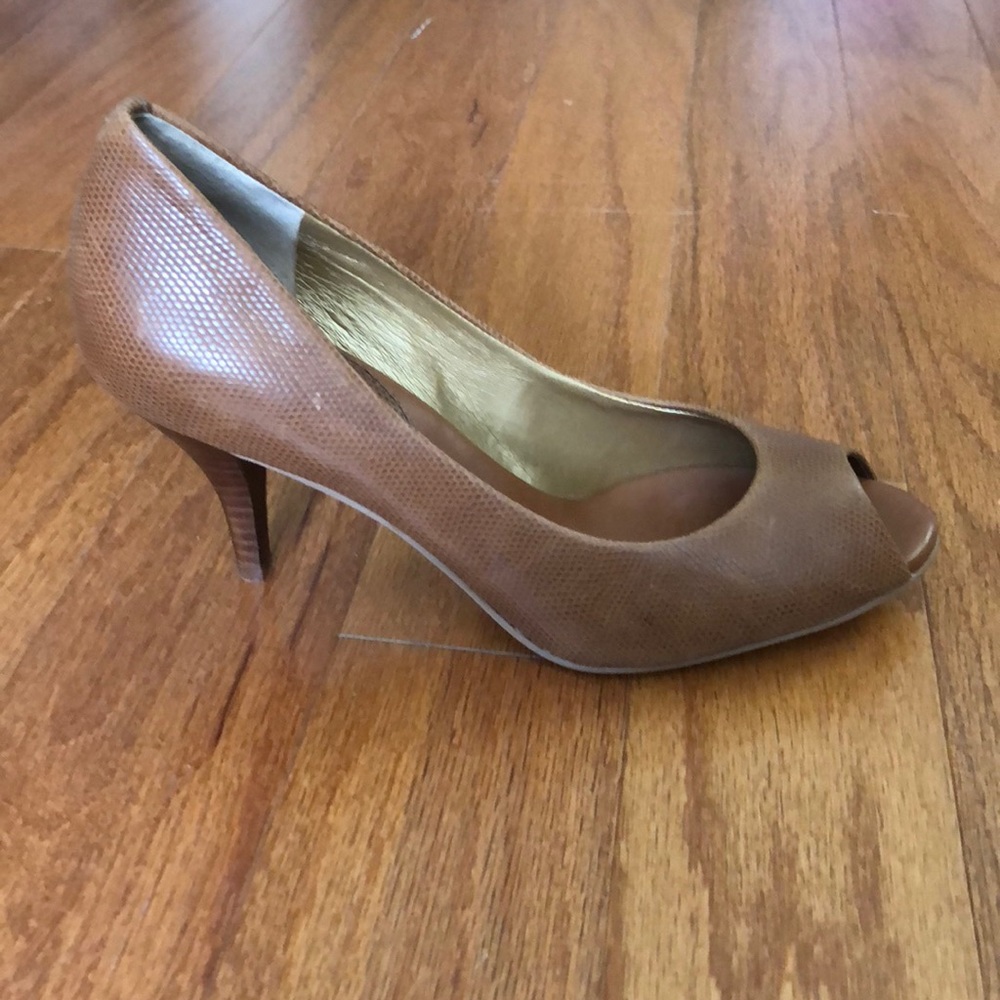 Banana republic leather heels